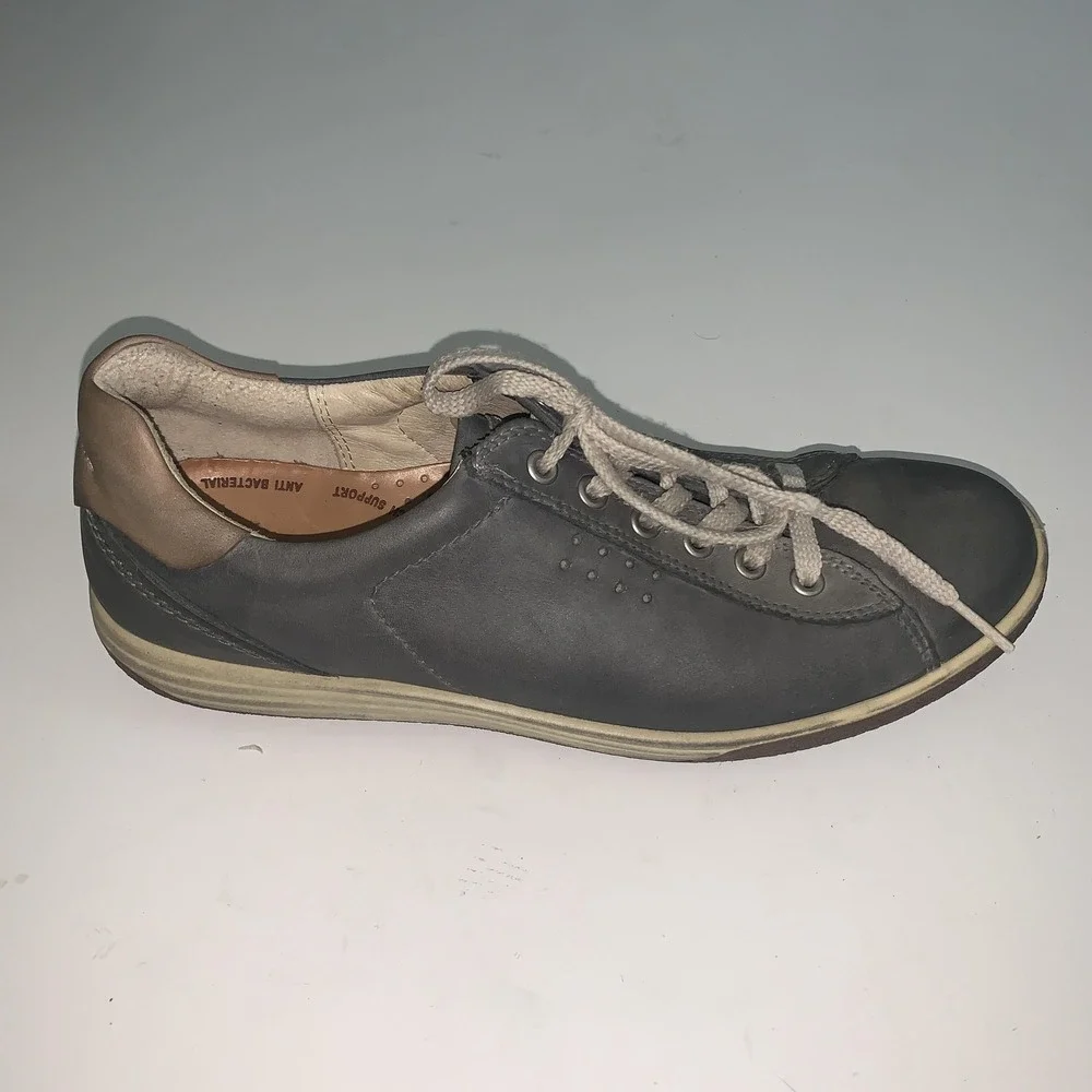 ECCO Shoes Women's 10 Gray Leather Lace Up Casual Comfort Sneakers Walking EU 41